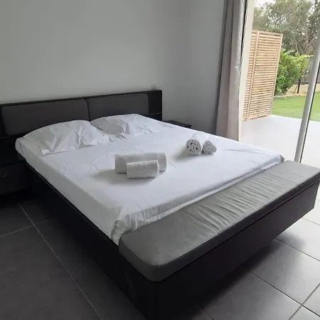 6 Pers Piscine Chauffee Campagne Vecchio *