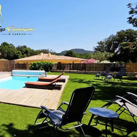 펜션 6 Pers Piscine Chauffee Campagne Vecchio 포르토베쉬오